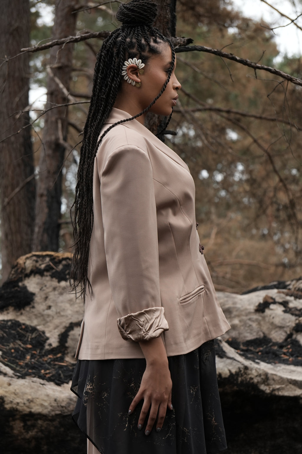 FUKAKO - Tailleur en crêpe japonais beige