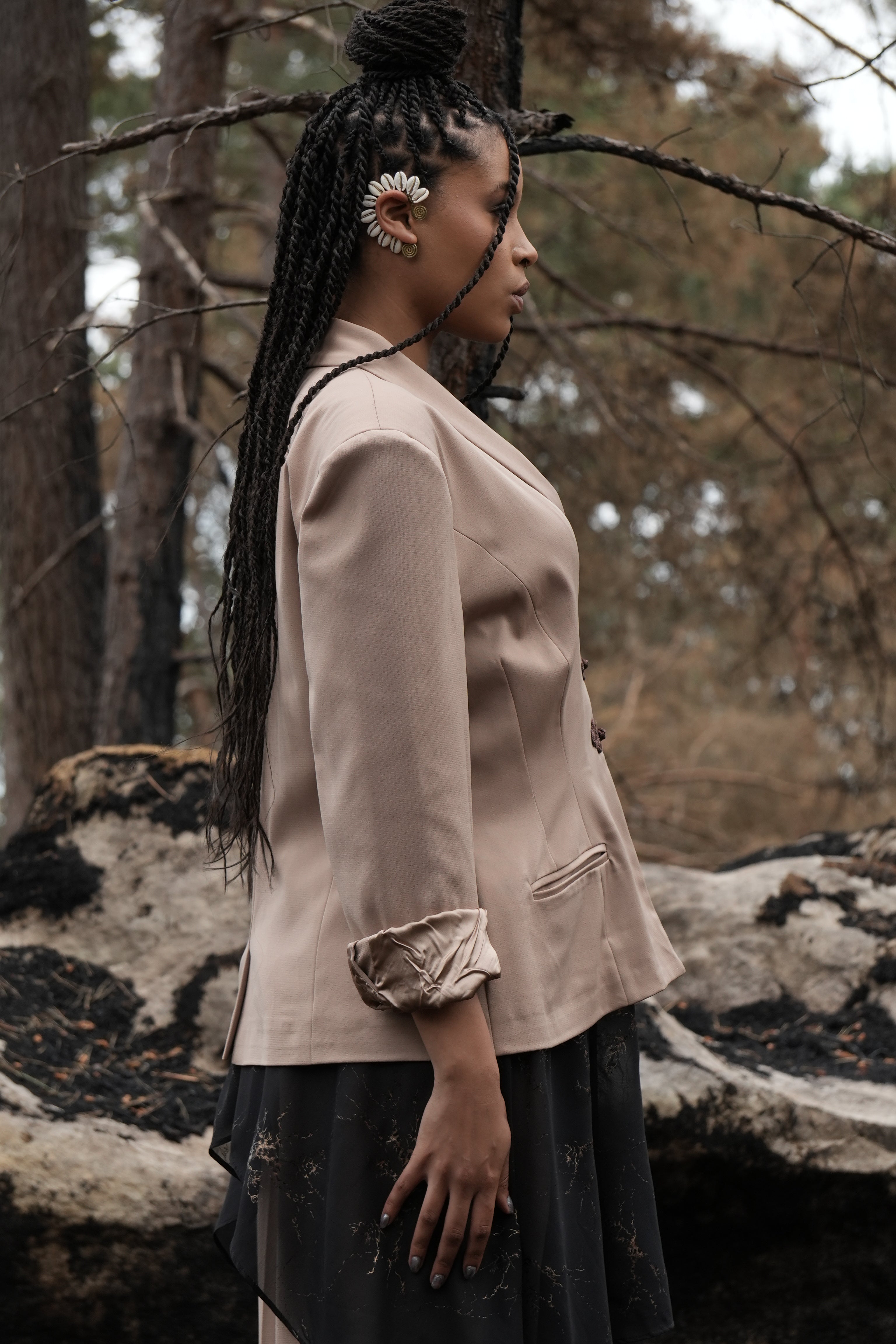 FUKAKO - Tailleur en crêpe japonais beige